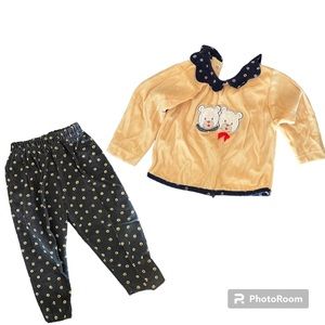 🧸PETITE CLUB: Girl size 3T, velour long sleeve bear top w/matching corduroys.